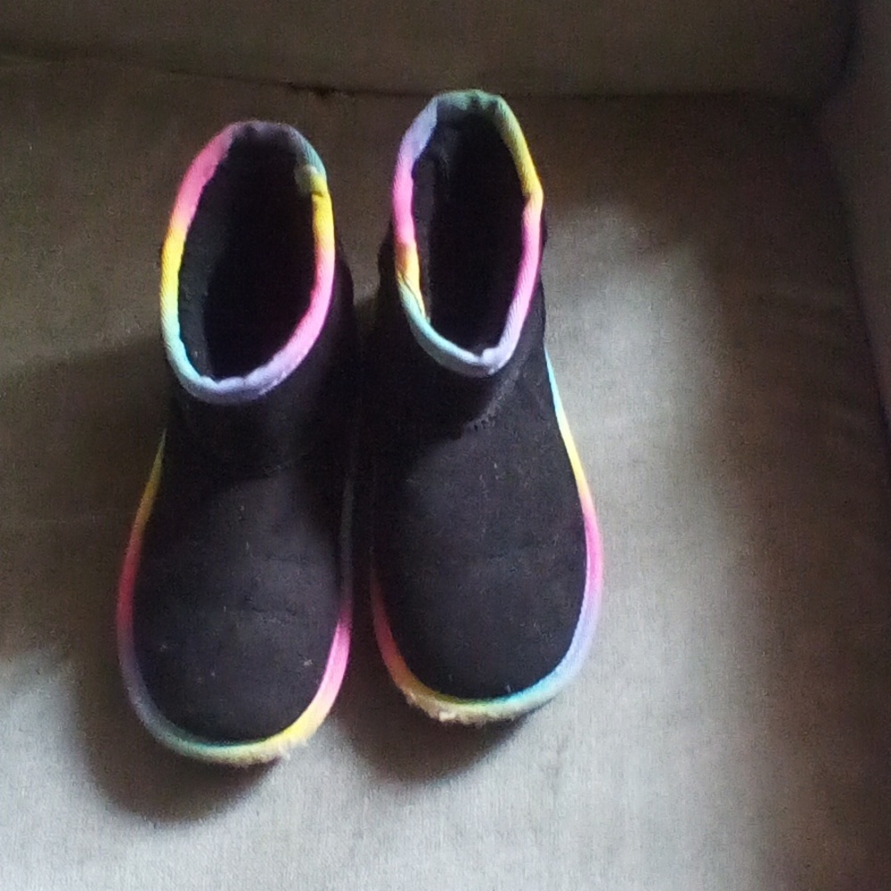 The Children's Place Toddler girls Rainbow Booties